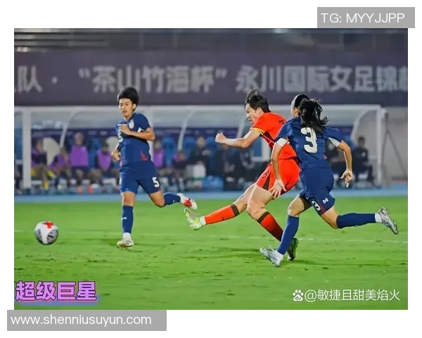 足球巨星现身综艺节目揭露幕后故事与生活点滴引发粉丝热议